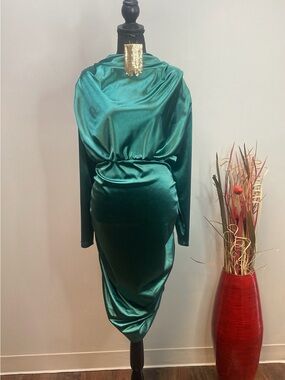 Emerald Green Satin Drape Long-Sleeve Dress